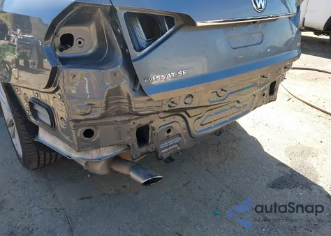 2018 Volkswagen Passat 2.0T Se из США, поврежденный, VIN 1VWBA7A30JC002125